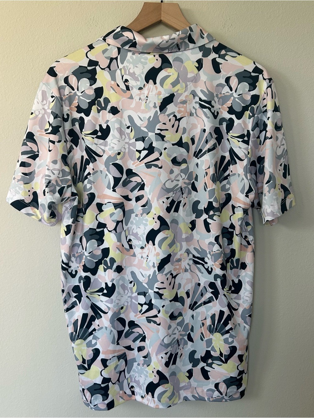 Bad Birdie Core Polo Savannah Swing Golf Shirt Mens Medium Pattern NWT - Picture 4 of 5